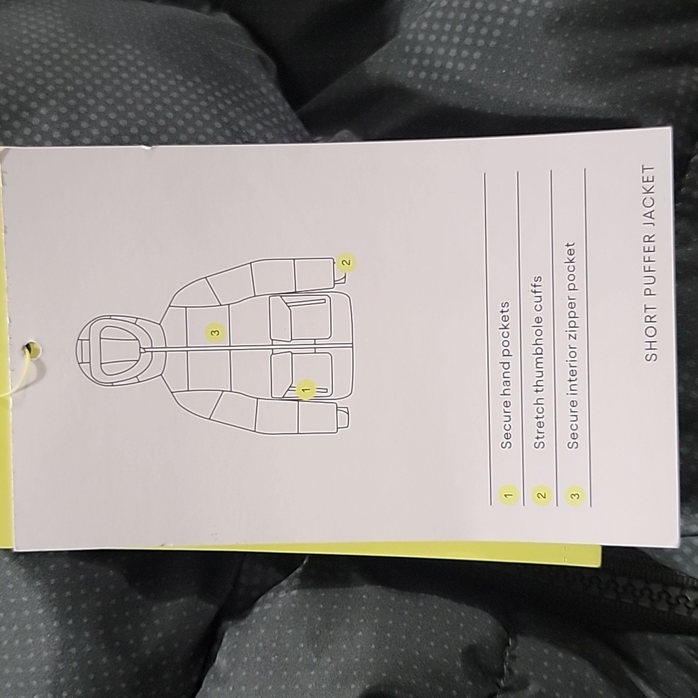 All In Motion Short Puffer Jacket - Picture 4 of 11